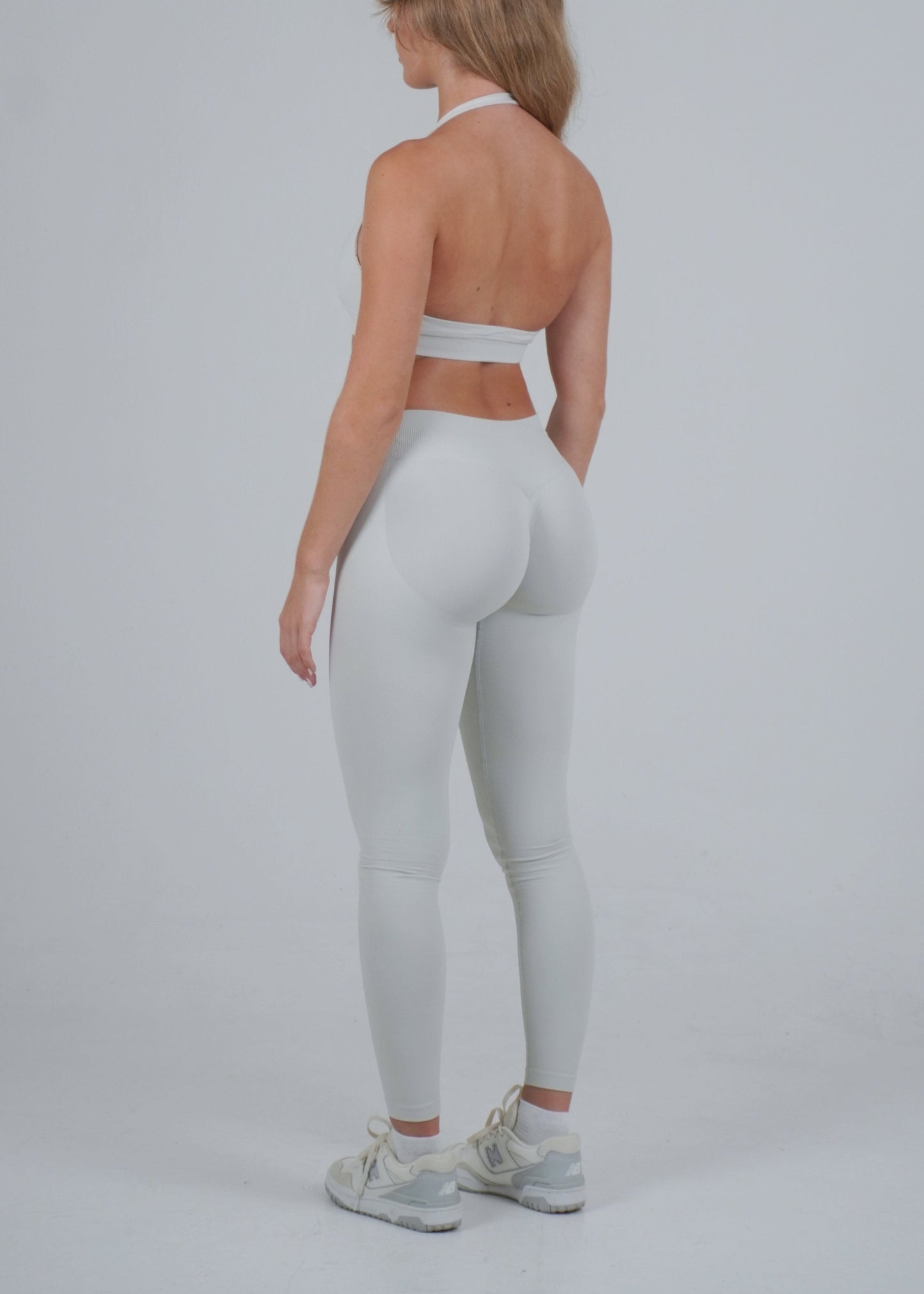 Aura Leggings in Ease