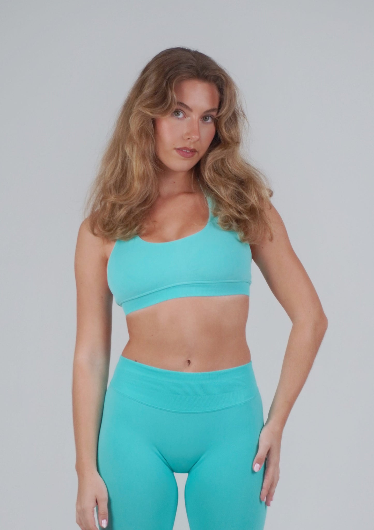 Aura Sports Bra in Fresh